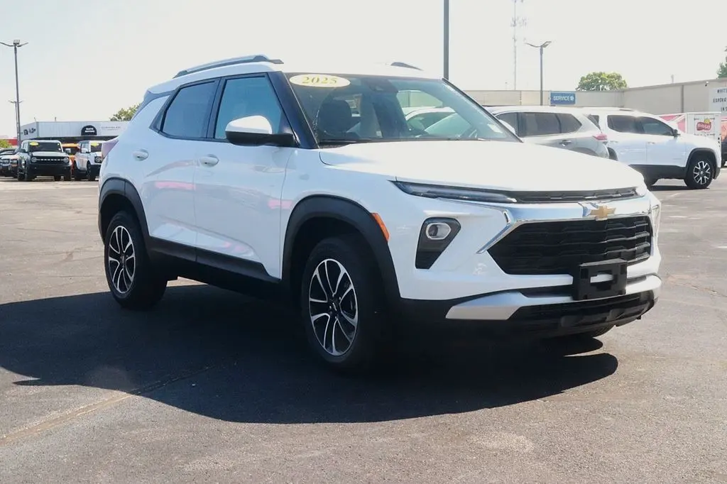 2025 Chevrolet Blazer - $24,499