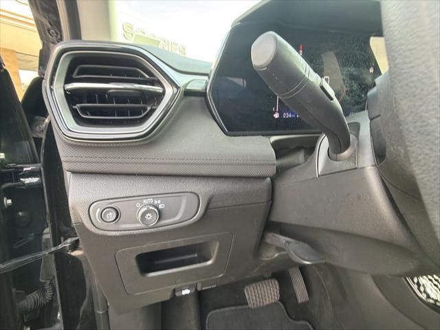 2025 Chevrolet Blazer - $22,999