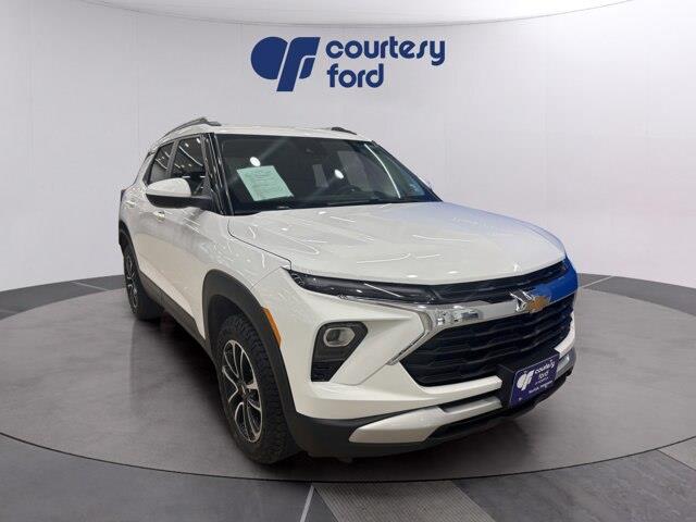 2025 Chevrolet Blazer - $26,990