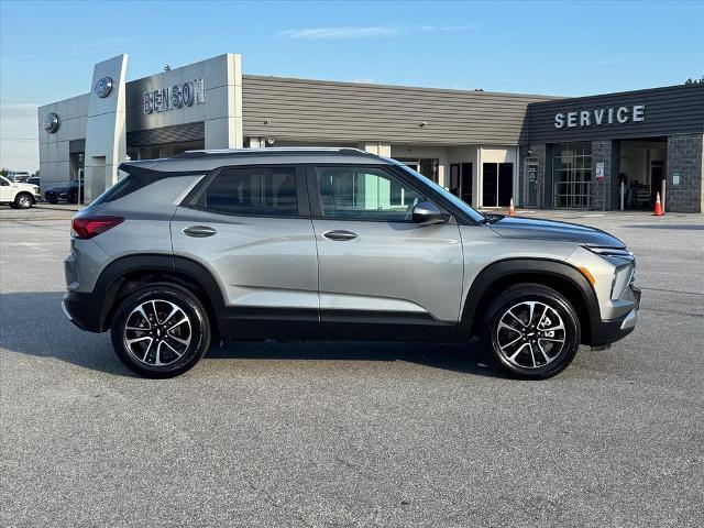 2025 Chevrolet Blazer - $18,325