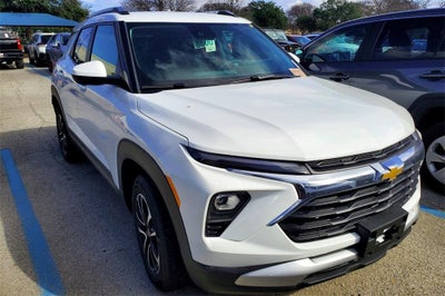 Photo of a 2025 Chevrolet Trailblazer 4X4 LT 4DR SUV for sale