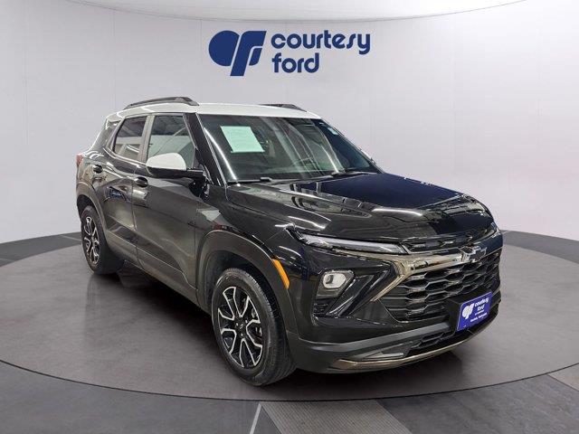 2025 Chevrolet Blazer - $28,990
