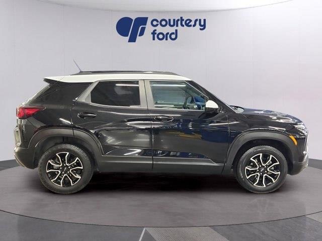 2025 Chevrolet Blazer - $28,990