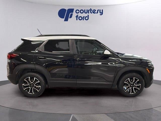 2025 Chevrolet Blazer - $28,990