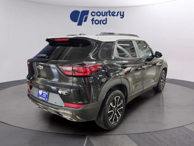 2025 Chevrolet Blazer - $28,990