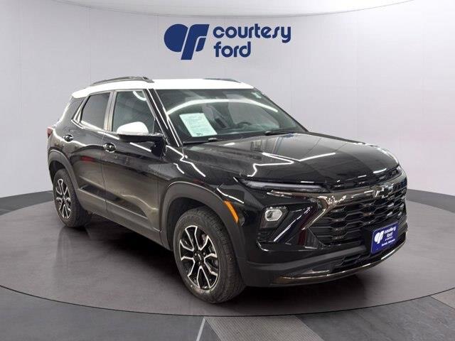 2025 Chevrolet Blazer - $28,990