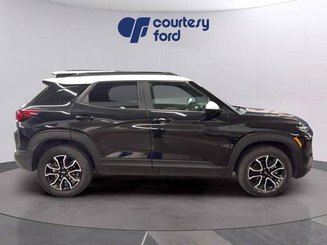2025 Chevrolet Blazer - $28,990