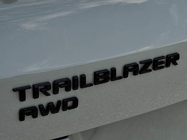 2024 Chevrolet Blazer - $25,400