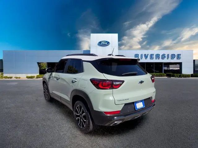 2025 Chevrolet Blazer - $24,559
