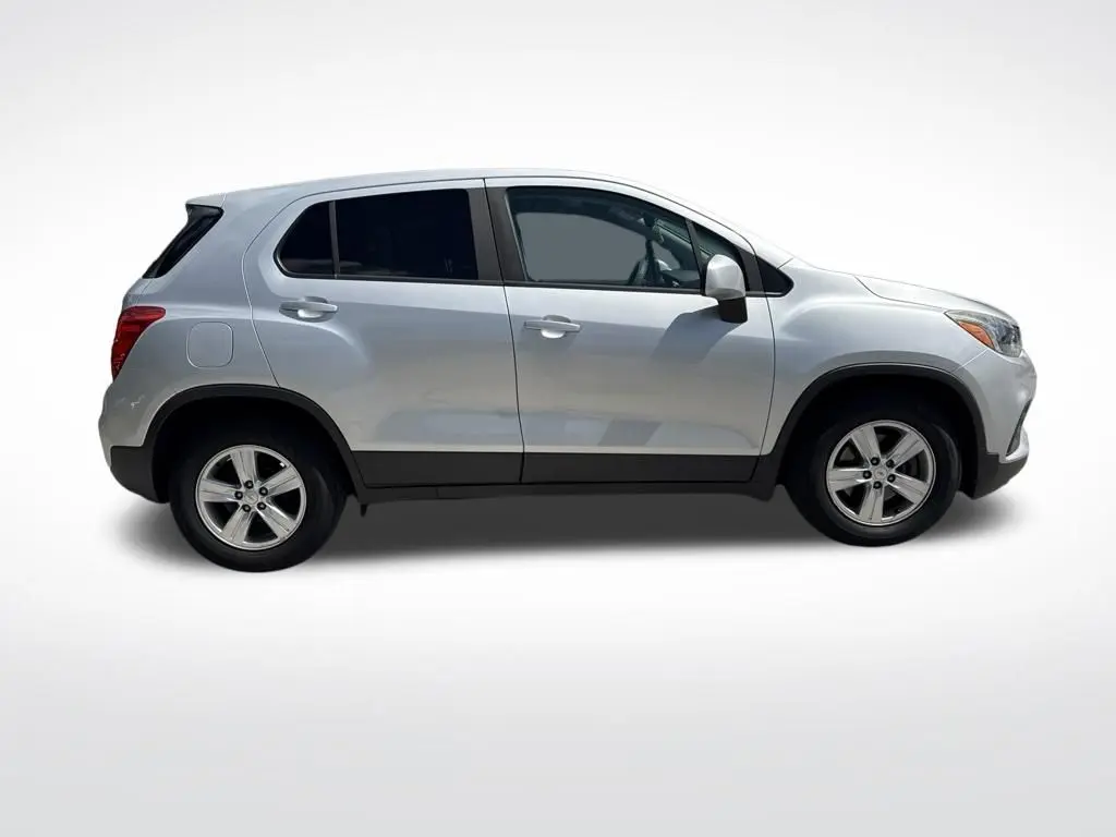 2020 Chevrolet Trax - $9,499