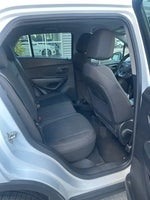 2020 Trax Thumbnail 4