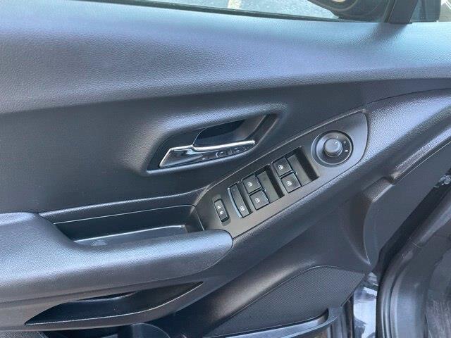 2020 Chevrolet Trax - $11,500