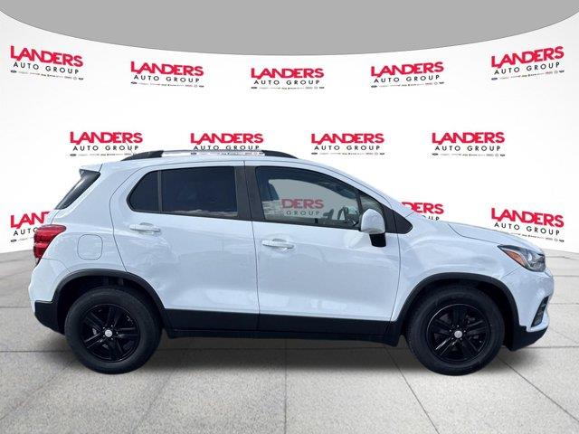 2022 Chevrolet Trax - $15,990