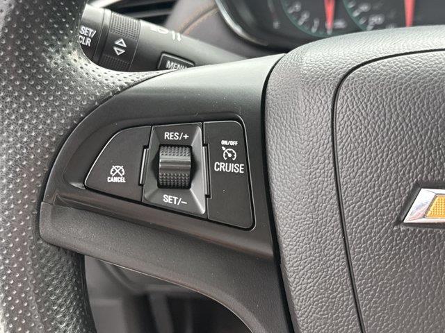 2022 Chevrolet Trax - $15,990