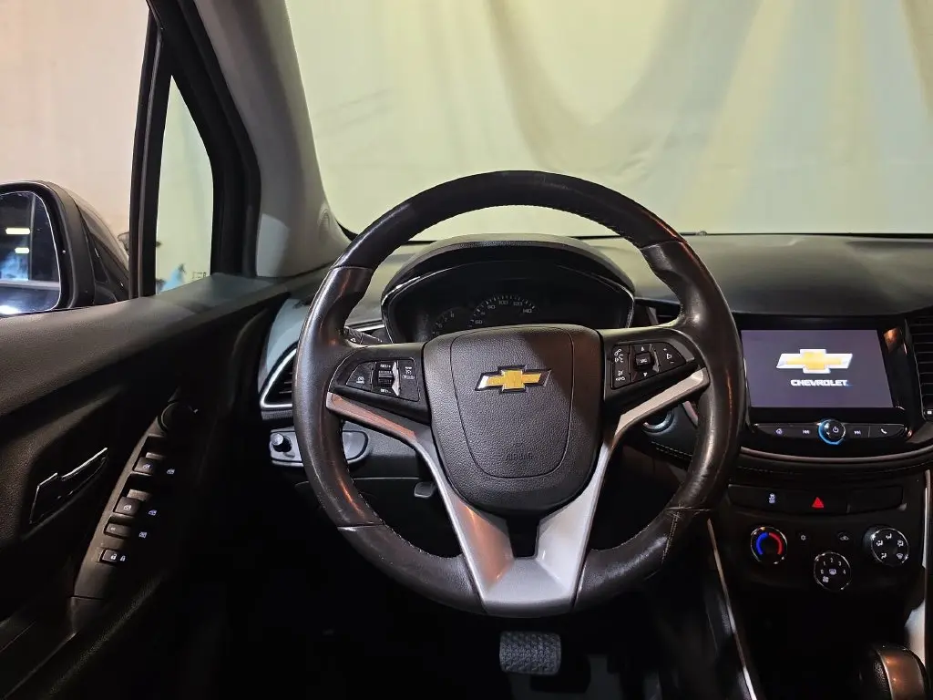2022 Chevrolet Trax - $17,851