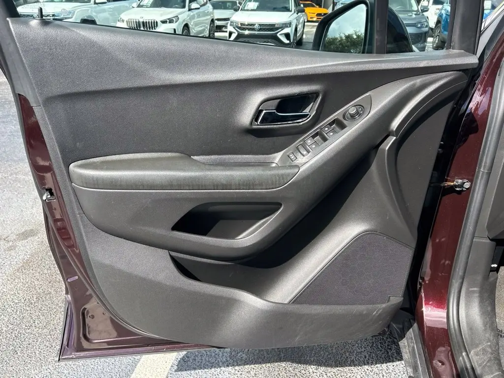 2022 Chevrolet Trax - $9,997