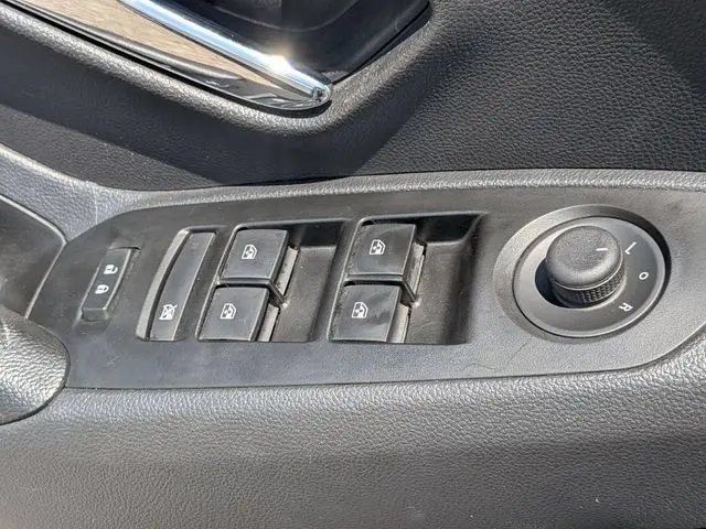 2022 Chevrolet Trax - $15,600