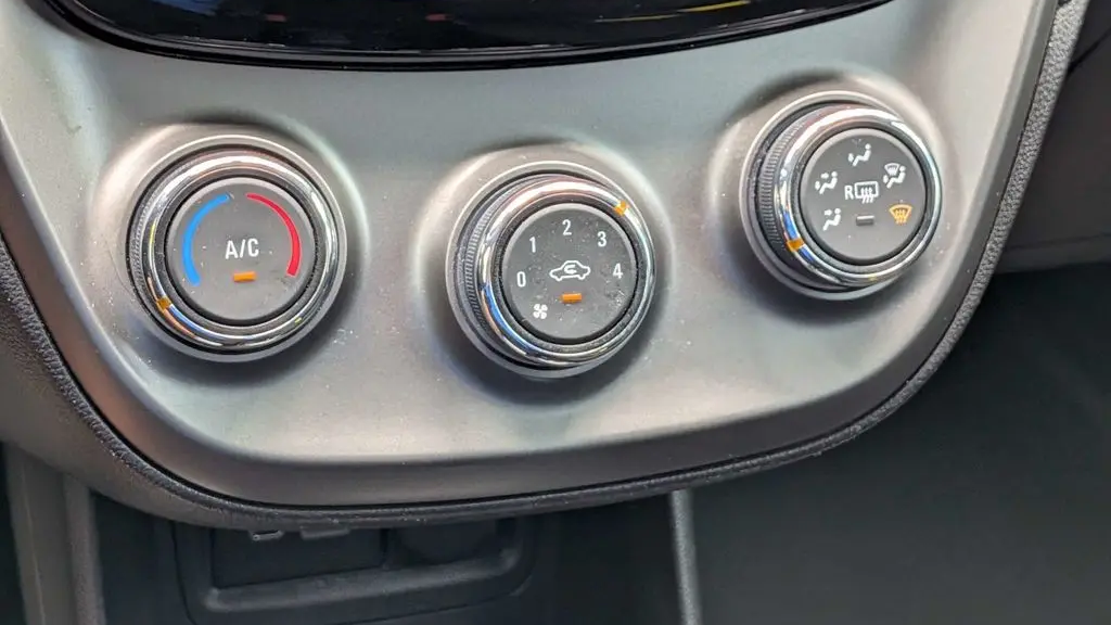 2020 Chevrolet Spark LS CVT