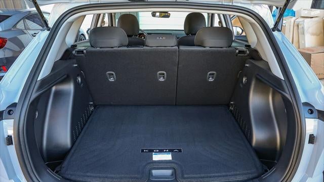 2026 Hyundai KONA SE