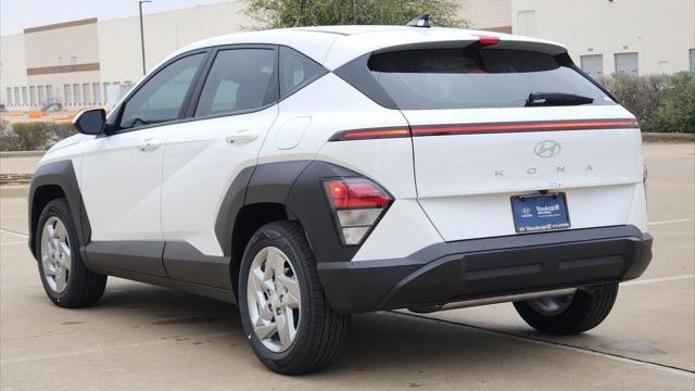 2026 Hyundai KONA SE