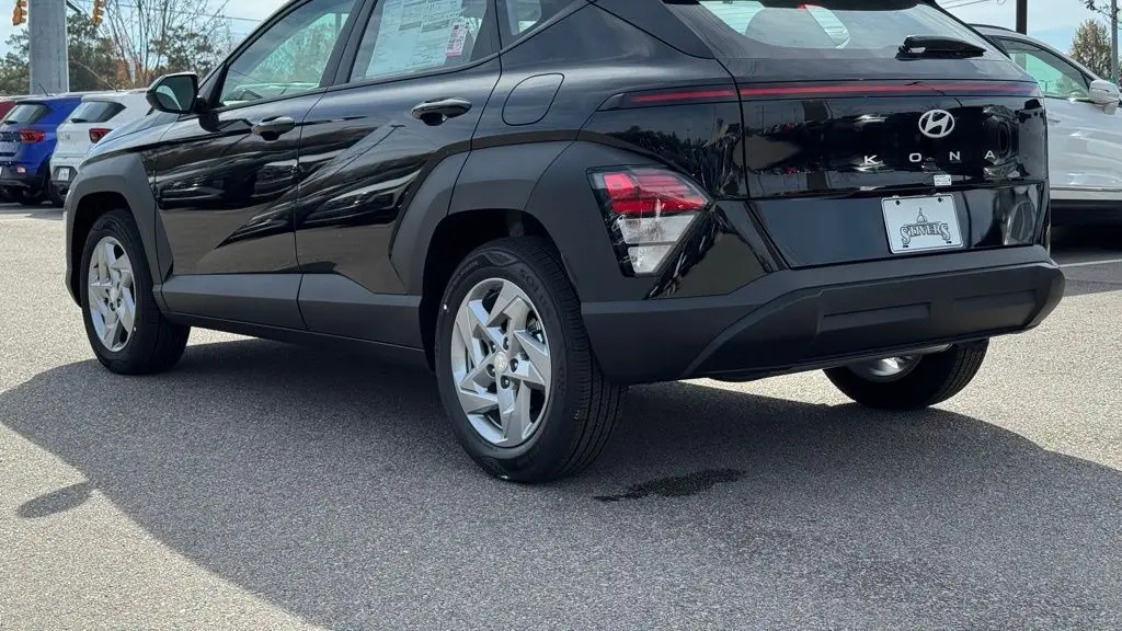 2026 Hyundai KONA SE