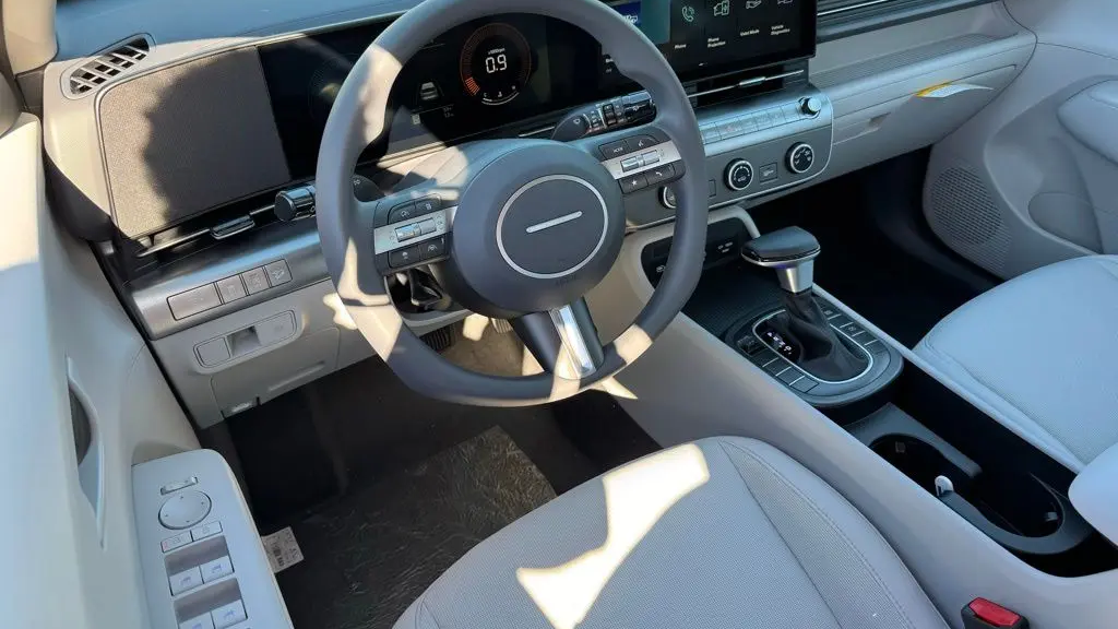 2026 Hyundai KONA SE