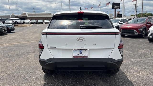 2026 Hyundai KONA SE