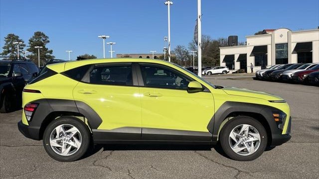 2026 Hyundai KONA SE