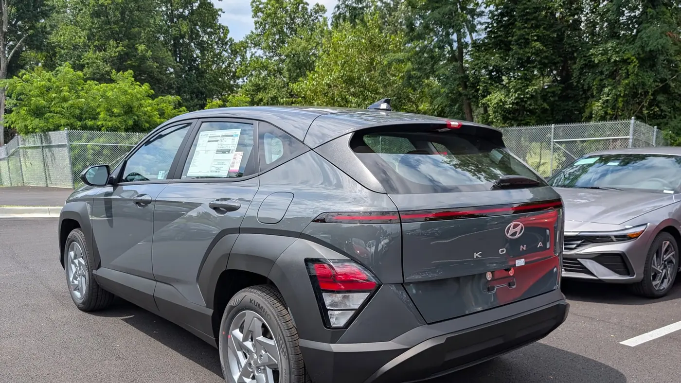 2026 Hyundai KONA SE