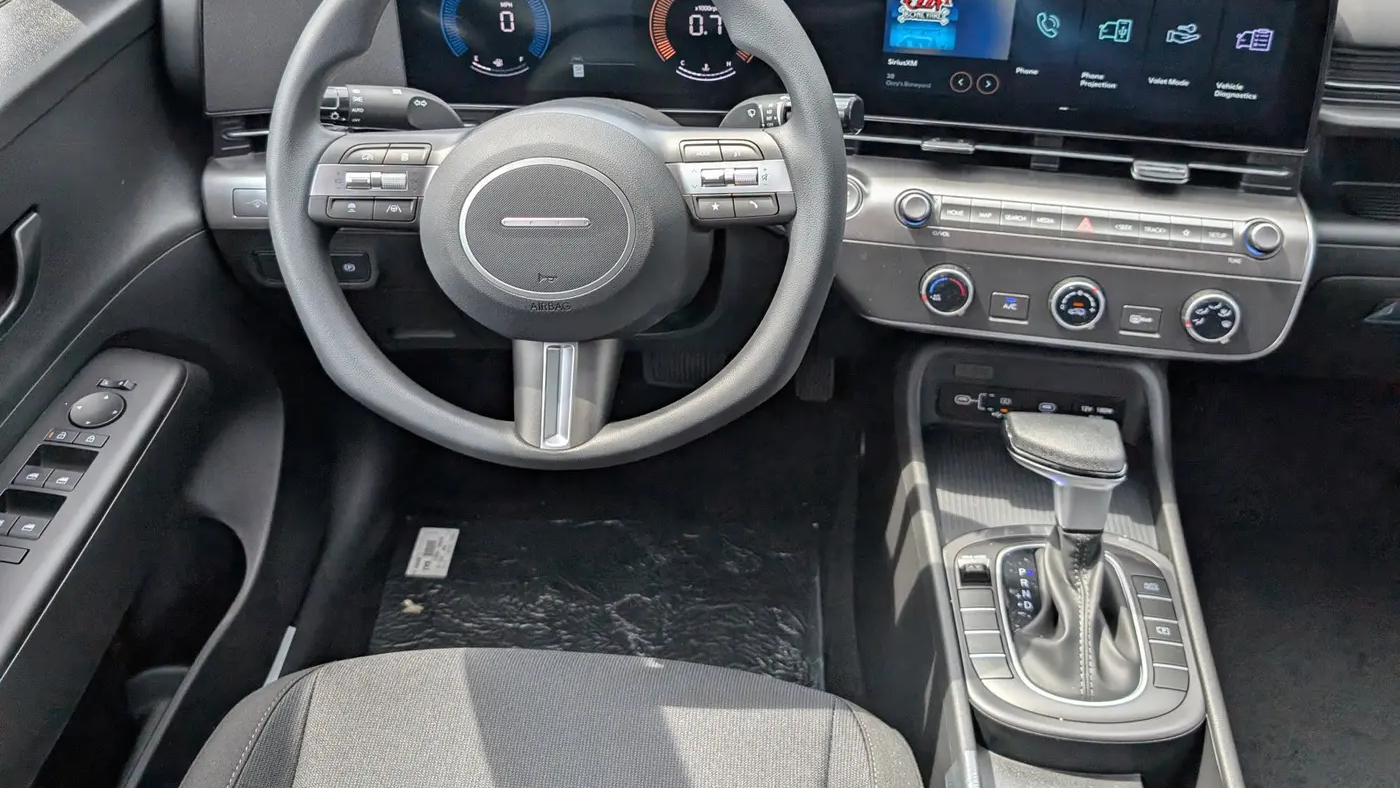 2026 Hyundai KONA SE