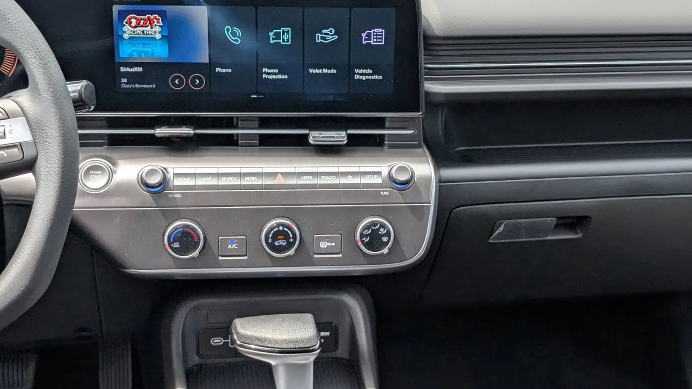 2026 Hyundai KONA SE