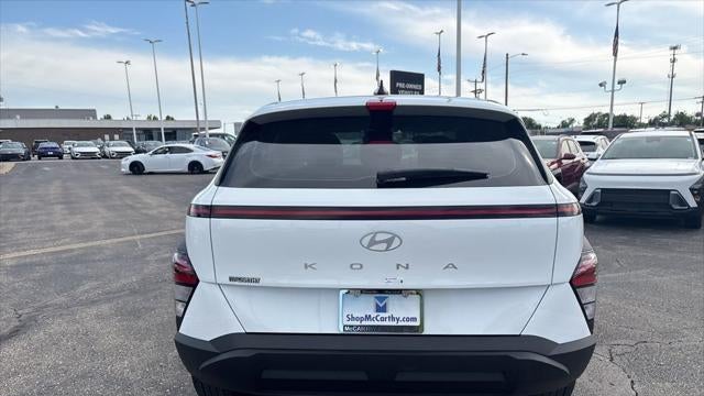 2026 Hyundai KONA SE