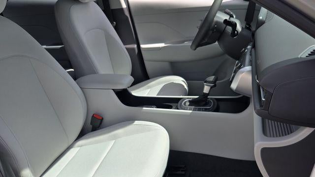 2024 Hyundai KONA SE