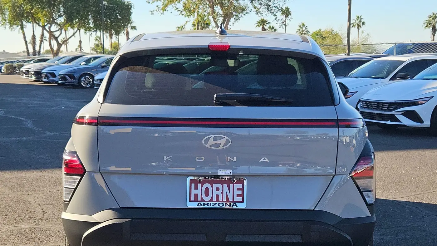 2026 Hyundai KONA SE