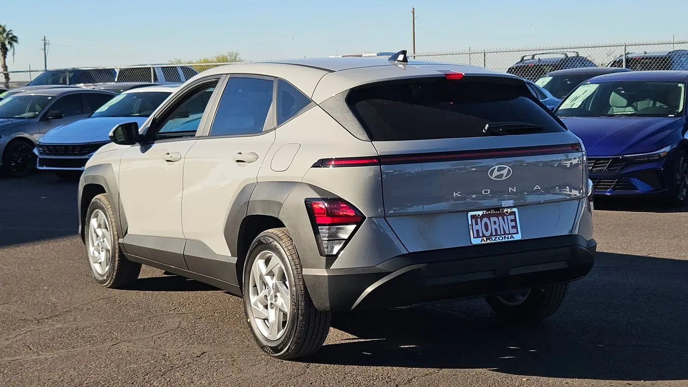 2026 Hyundai KONA SE