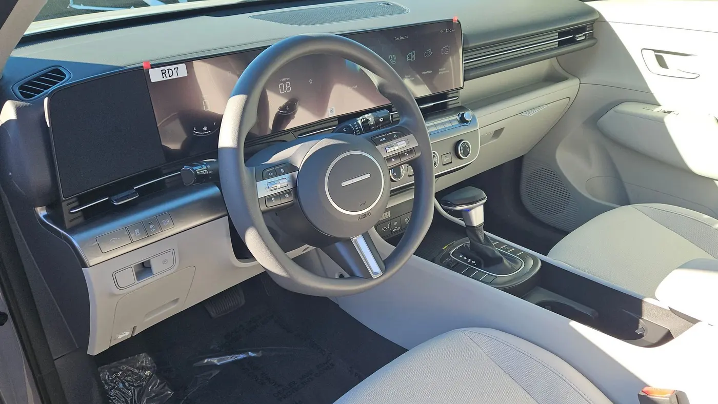 2026 Hyundai KONA SE