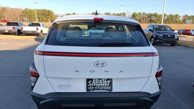 2026 Hyundai KONA SE