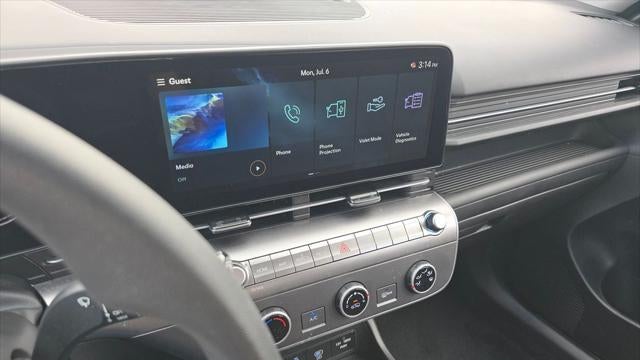 2026 Hyundai KONA SE