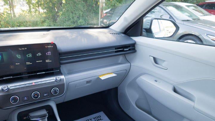 2026 Hyundai KONA SE