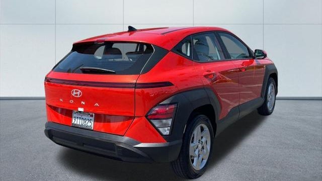 2025 Hyundai KONA SE