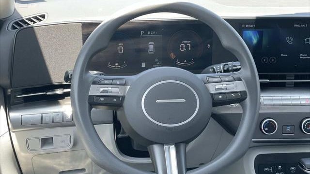 2025 Hyundai KONA SE
