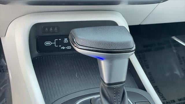 2025 Hyundai KONA SE