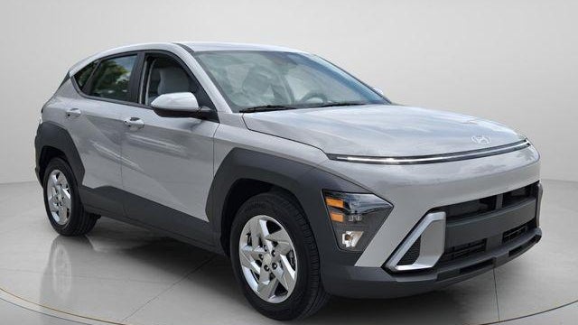 2025 Hyundai KONA SE