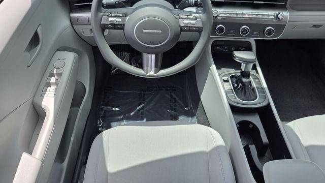2025 Hyundai KONA SE