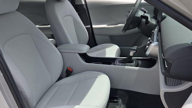 2025 Hyundai KONA SE