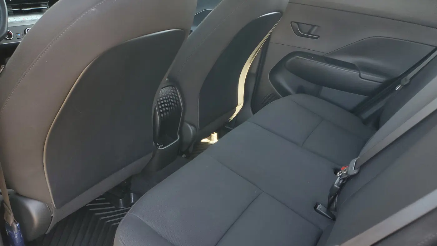 2026 Hyundai KONA SE