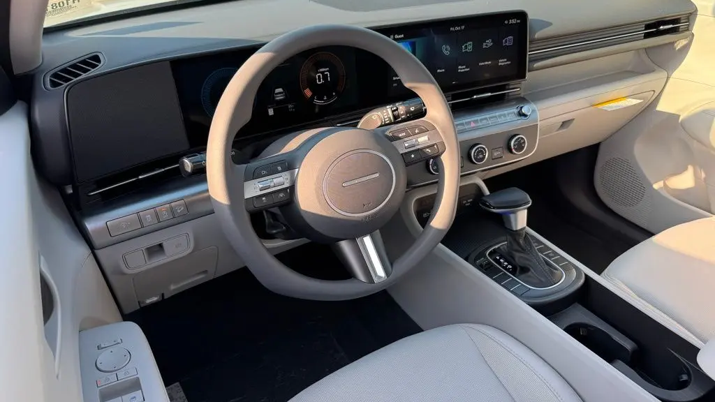 2026 Hyundai KONA SE