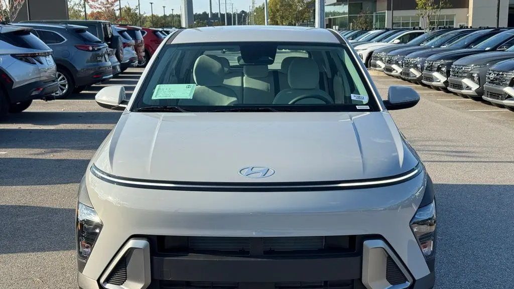 2026 Hyundai KONA SE