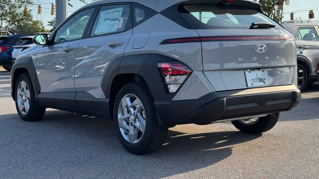 2026 Hyundai KONA SE