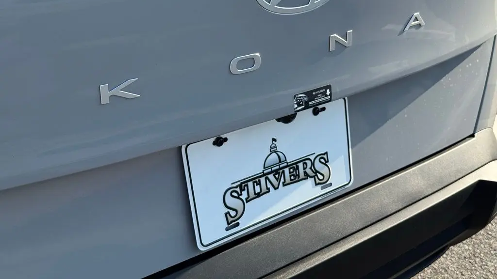 2026 Hyundai KONA SE